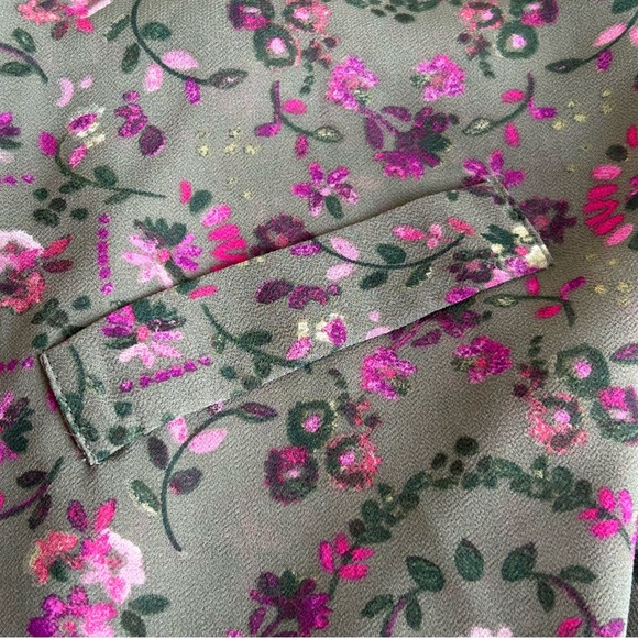 Kut from the Kloth Sheer Floral Twist Front Blouse Top - Picture 11 of 16